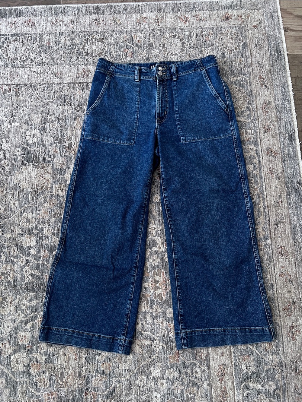 GAP Denim Dark Blue Cropped Wide-Leg Jeans size 12/31R Like New